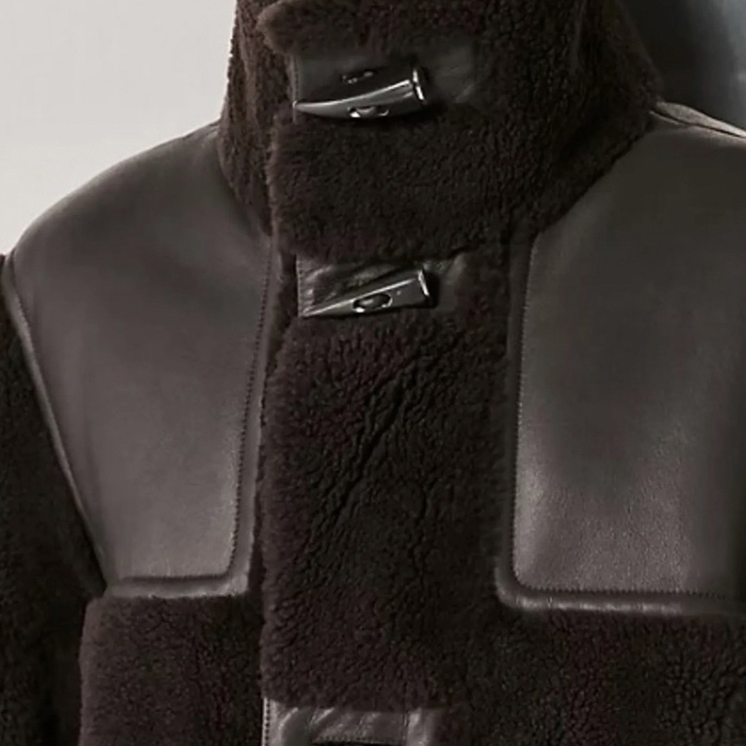 HERMES - 23AW HERMES エルメス ムートンダッフルコート HERMES - 23AW HERMES エルメス ムートンダッフルコート