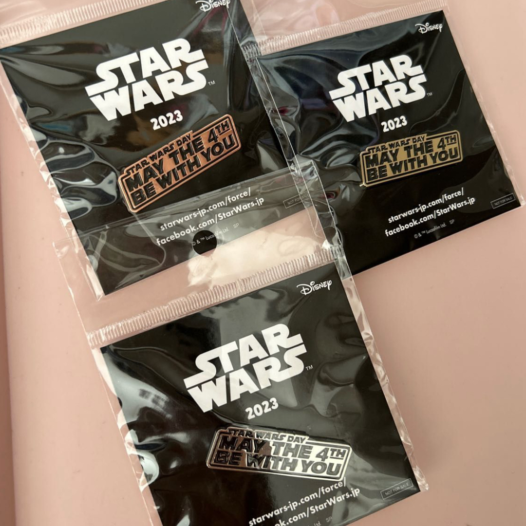 SF/ファンタジー/ホラースター・ウォーズ STAR WARS ピンズ　バッジ　非売品