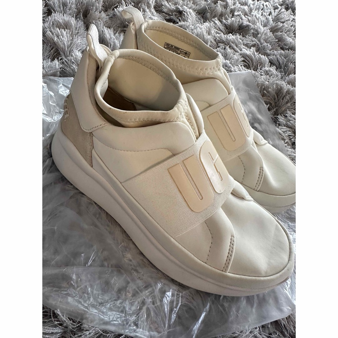 UGG アグ Neutra Sneaker （WHITE）