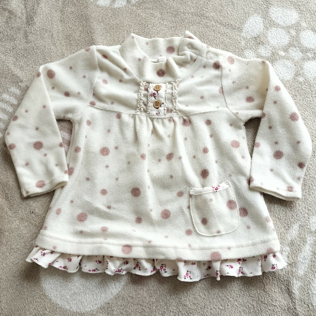 西松屋(ニシマツヤ)の女の子キッズ　フリーストレーナー　裏起毛　90cm キッズ/ベビー/マタニティのキッズ服女の子用(90cm~)(Tシャツ/カットソー)の商品写真