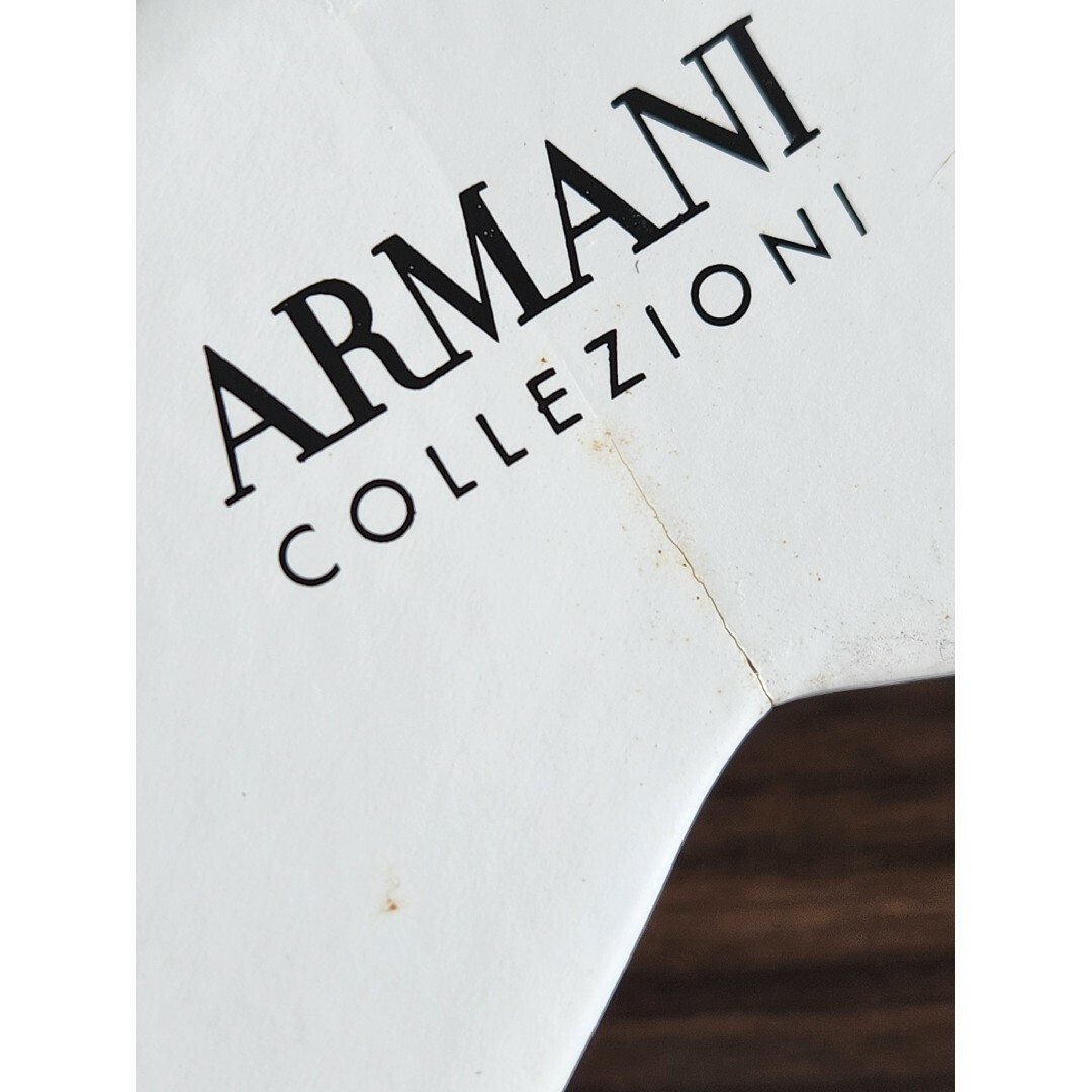 ARMANI COLLEZIONI(アルマーニ コレツィオーニ)のARMANI COLLEZIONI　木製ハンガー10本セット インテリア/住まい/日用品の収納家具(押し入れ収納/ハンガー)の商品写真