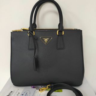 PRADA プラダ カーフ オールレザー　三角ロゴ　ベージュ　 トートバッグ