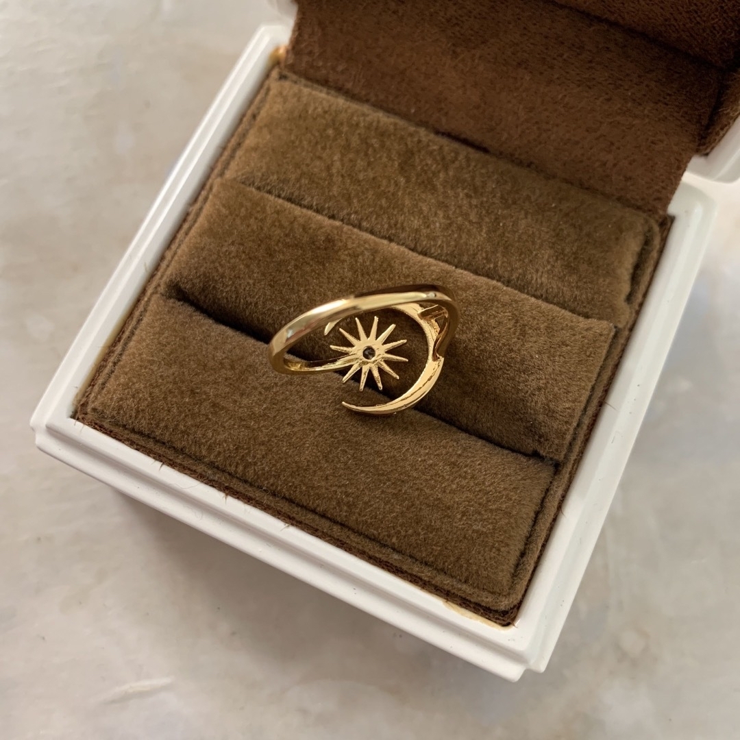 stainless 月　ムーンリング　指輪　ゴールド　ハワイアンジュエリー レディースのアクセサリー(リング(指輪))の商品写真
