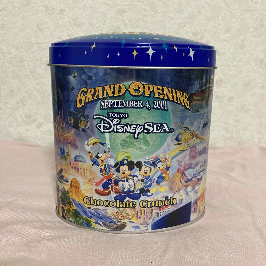 Disney(ディズニー)のディズニーアニバーサリーシリーズお菓子缶 エンタメ/ホビーのおもちゃ/ぬいぐるみ(キャラクターグッズ)の商品写真