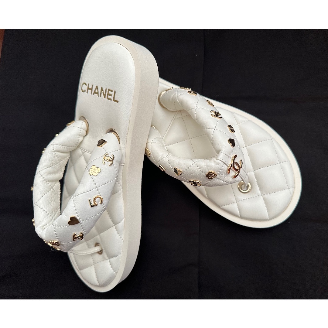 CHANEL(シャネル)のシャネルchanelサンダル レディースの靴/シューズ(サンダル)の商品写真
