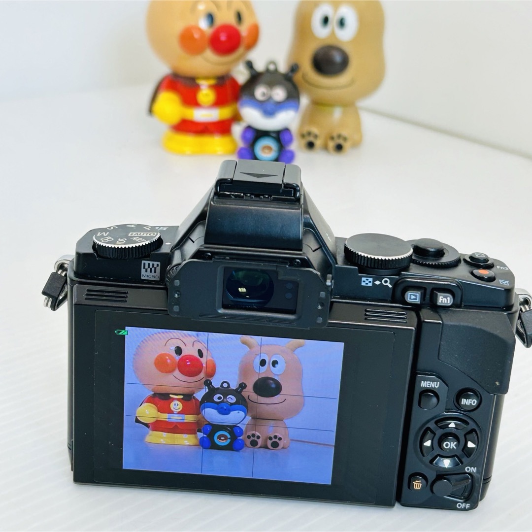 OLYMPUS - 【付属品多数】美品 OLYMPUS OM-D E-M5 オリンパス ダブル