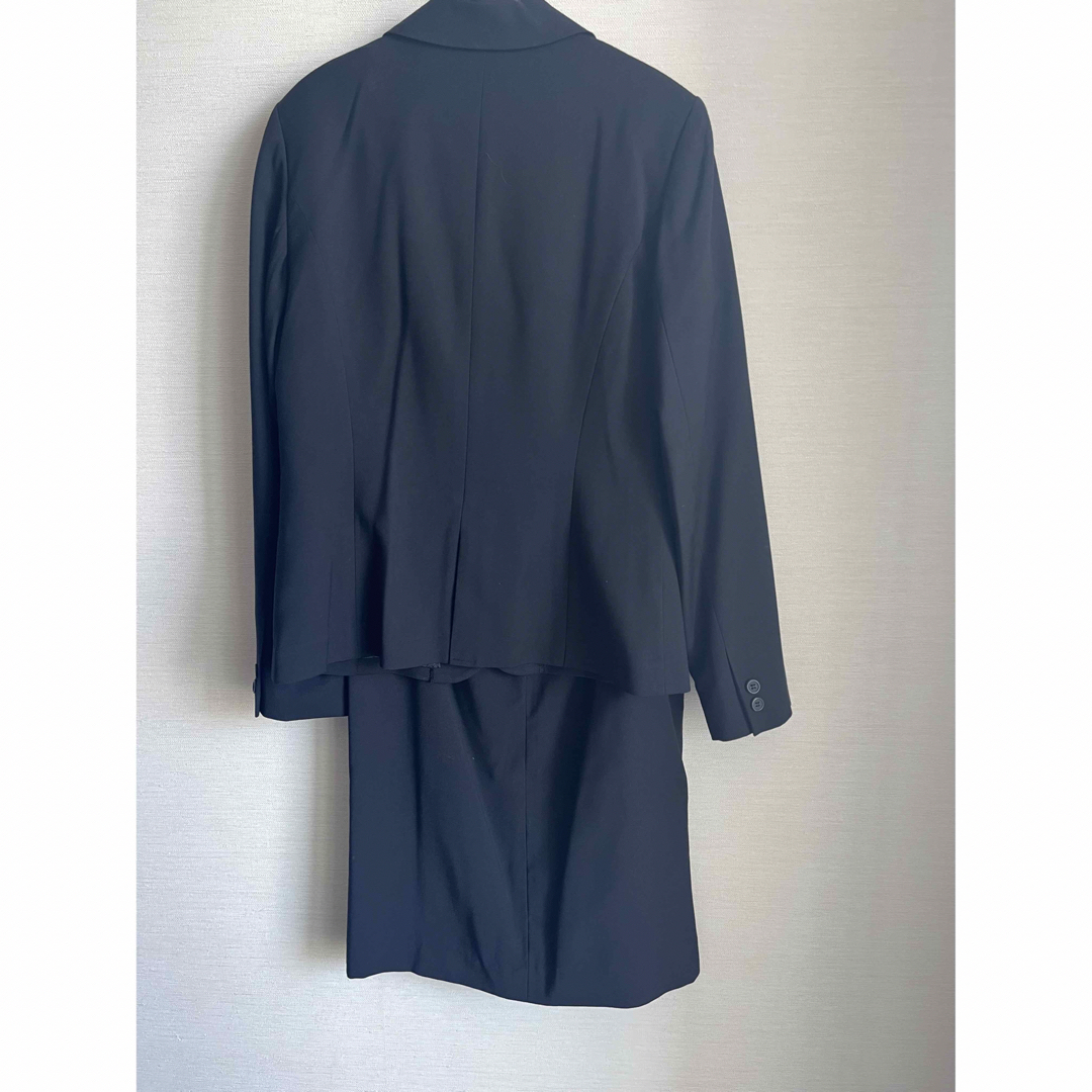 スカートスーツ　セットアップ　黒　 レディースのフォーマル/ドレス(スーツ)の商品写真
