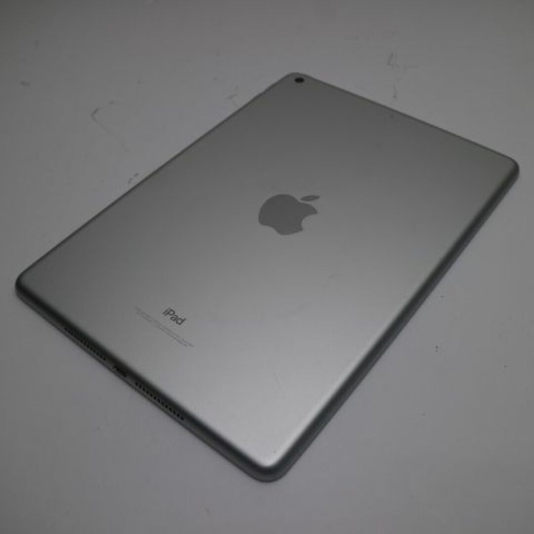 iPad 第6世代 Wi-Fi 32GB シルバー iPad 第6世代 Wi-Fi 32GB シルバー