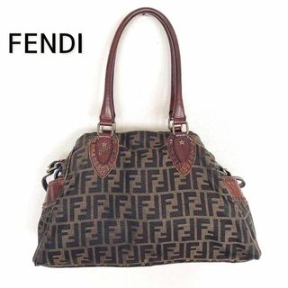 フェンディ(FENDI)のFENDI ズッカ スタッズ ドゥジュール ハンドバッグ 肩掛け キャンバス(ハンドバッグ)