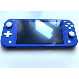 Nintendo Switch - 任天堂スイッチライト+カセット2つの通販 by みなみ ...