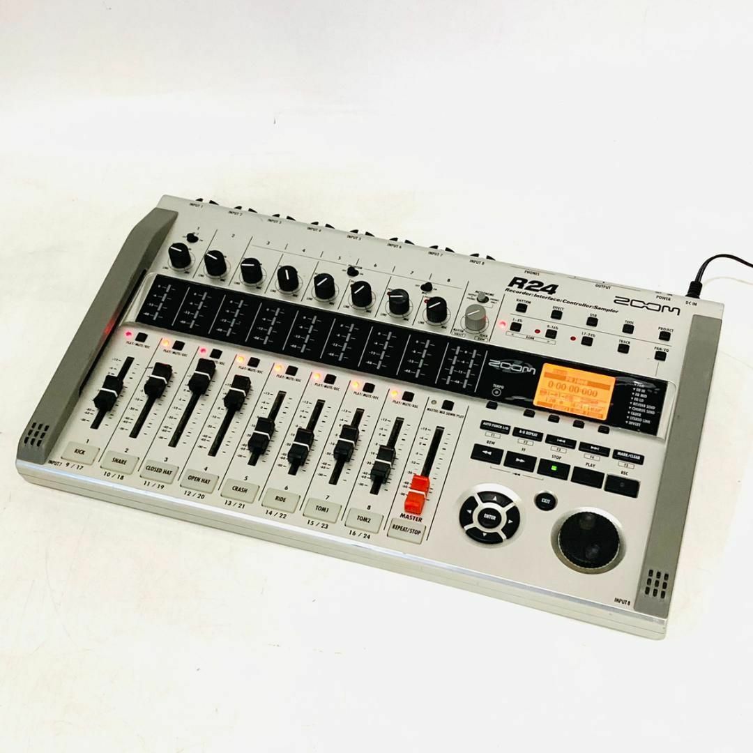 マルチトラックオーディオインターフェース】ZOOM R24 - エフェクター マルチトラックオーディオインターフェース】ZOOM R24 - エフェクター