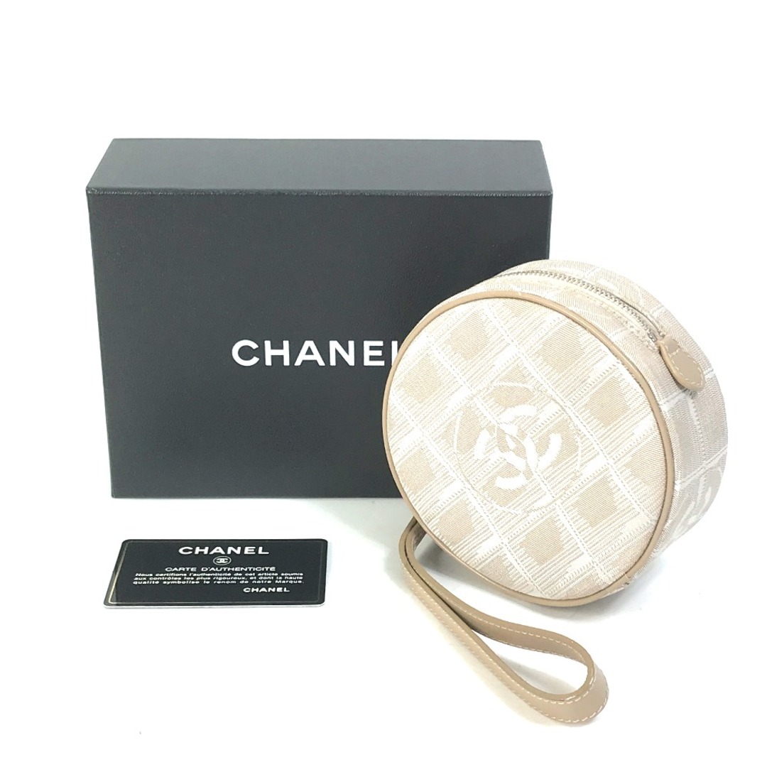 CHANEL(シャネル)のシャネル CHANEL ニュートラベルライン A17682 ココマーク ポシェット ポーチ キャンバス ベージュ レディースのファッション小物(ポーチ)の商品写真