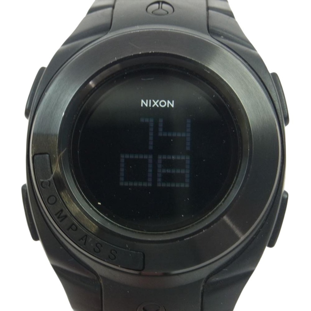 NIXON　OUTSIDER