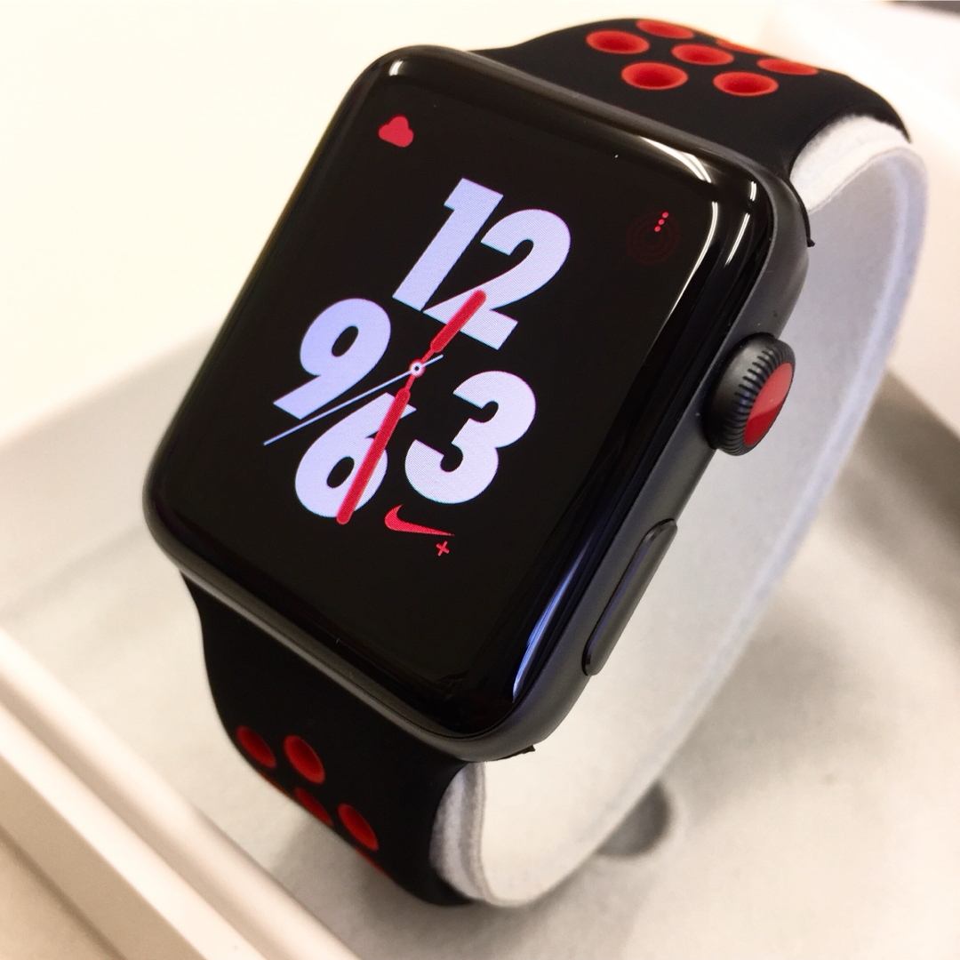 Apple Watch - アップルウォッチ series3 NIKE セルラー 42mm黒 Apple
