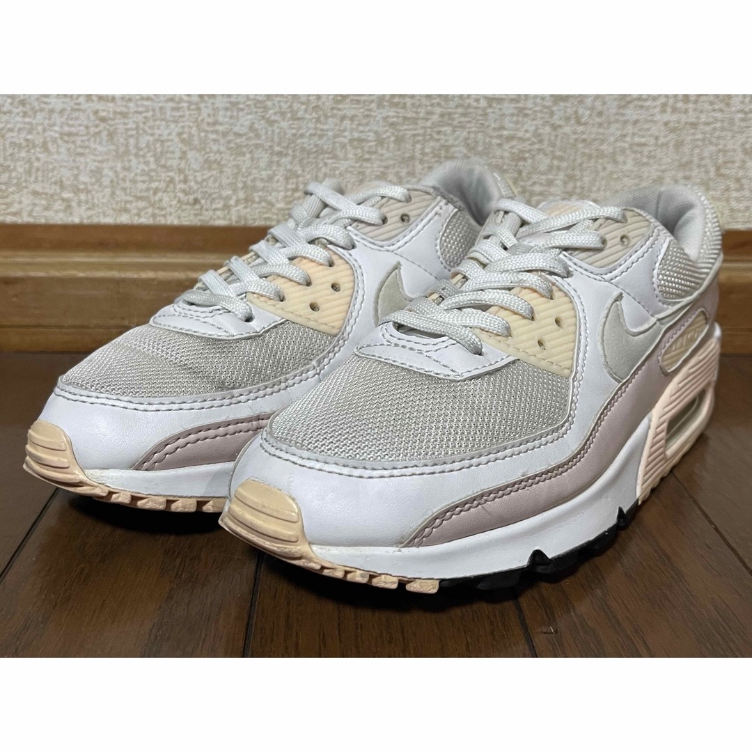 NIKE(ナイキ)のNIKE AIR MAX 90 "BARELY ROSE" 24.0cm レディースの靴/シューズ(スニーカー)の商品写真