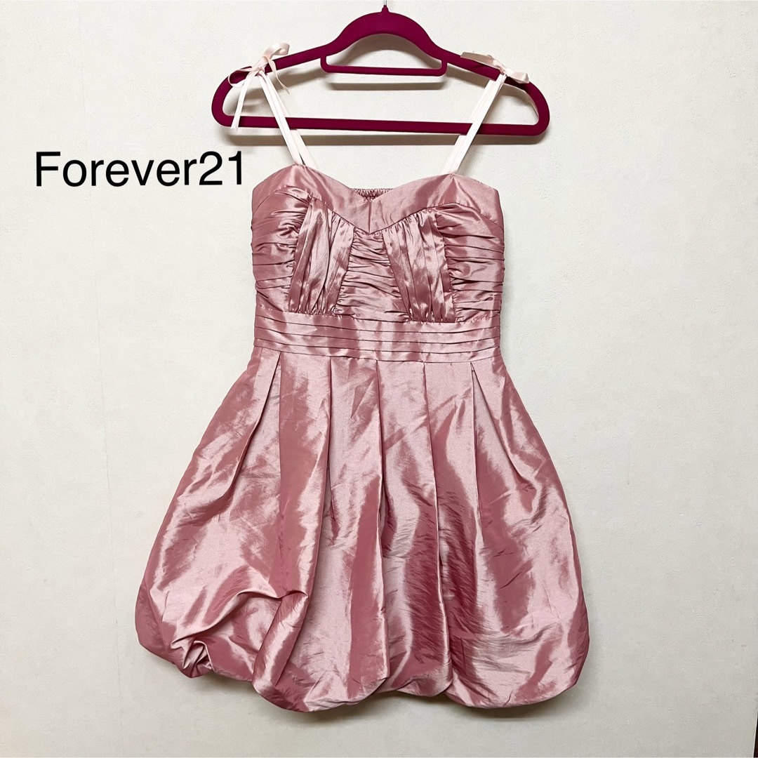 FOREVER 21(フォーエバートゥエンティーワン)のForever21  海外っぽドレス　ミニドレス レディースのフォーマル/ドレス(ミニドレス)の商品写真