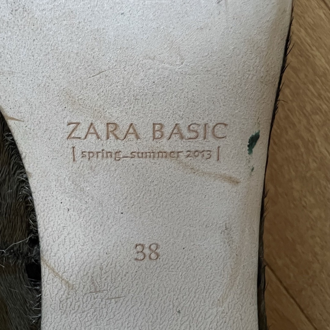 ZARA(ザラ)のZARA 迷彩ハラコ風素材パンプス　美品　38 レディースの靴/シューズ(ハイヒール/パンプス)の商品写真