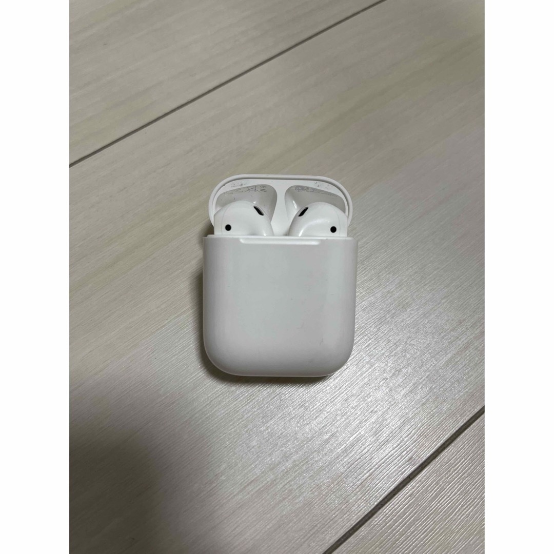 Apple(アップル)のApple AirPods 第1世代 スマホ/家電/カメラのオーディオ機器(ヘッドフォン/イヤフォン)の商品写真