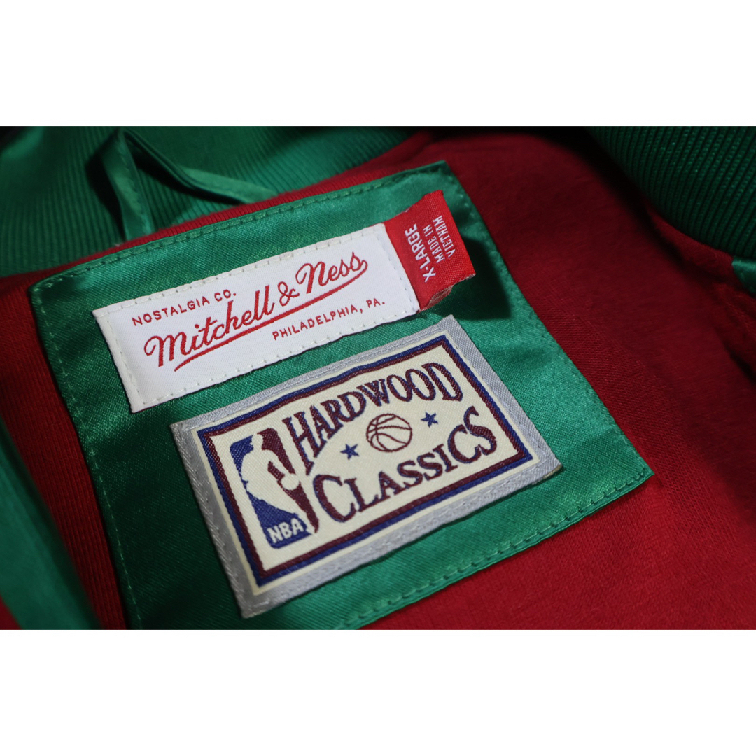 MITCHELL & NESS(ミッチェルアンドネス)の【値下げ中】Mitchell & Ness ブルゾン メンズのジャケット/アウター(スカジャン)の商品写真