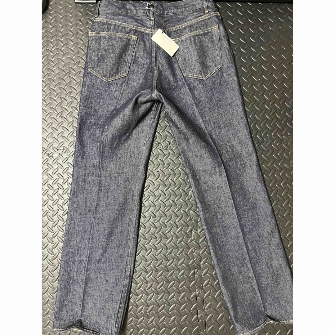 AURALEE(オーラリー)のデニム　オーラリー　HARD TWIST DENIM5P PANTS メンズのパンツ(デニム/ジーンズ)の商品写真