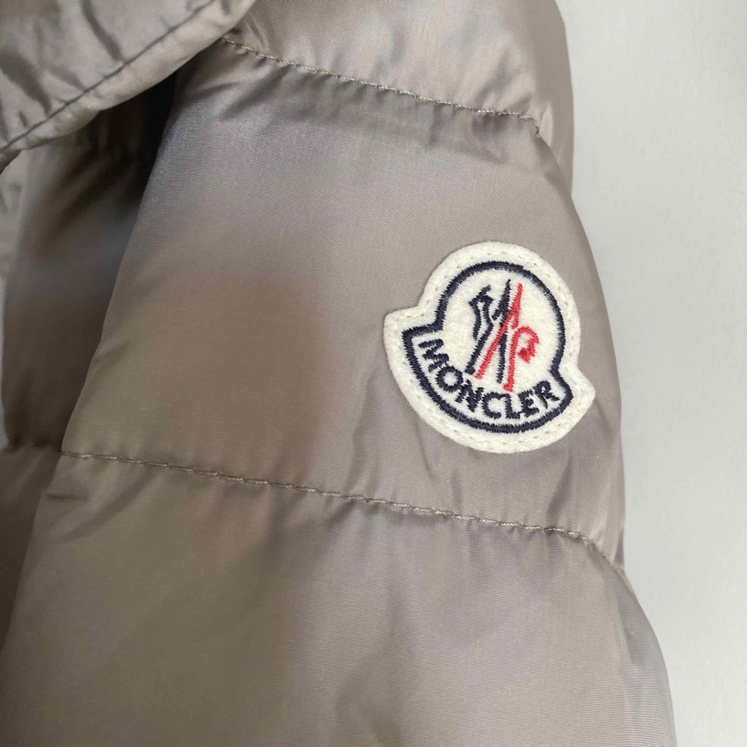 MONCLER(モンクレール)のモンクレールダウンコート レディースのジャケット/アウター(ダウンコート)の商品写真