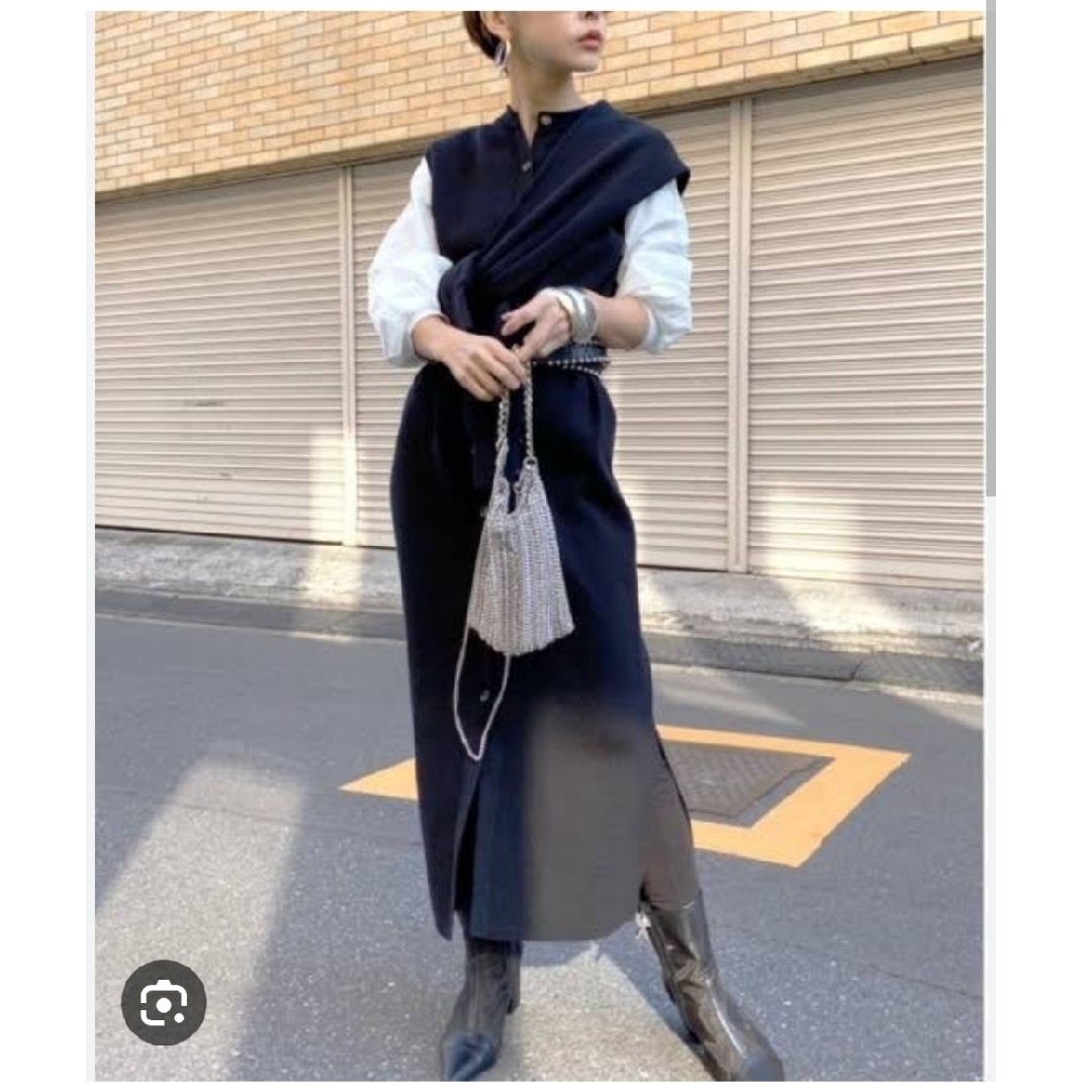 Ameri VINTAGE(アメリヴィンテージ)のAMERI many way docking shirt dress ブラック レディースのワンピース(ロングワンピース/マキシワンピース)の商品写真