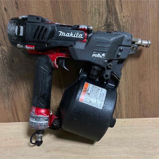 Makita - マキタ高圧エア釘打ち機 65㎜完動品の通販 by s48|マキタ