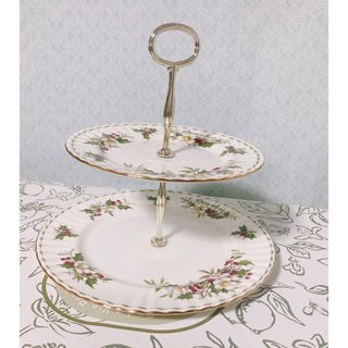 ロイヤルアルバート(ROYAL ALBERT)のクリスマスローズ　ケーキプレート(食器)