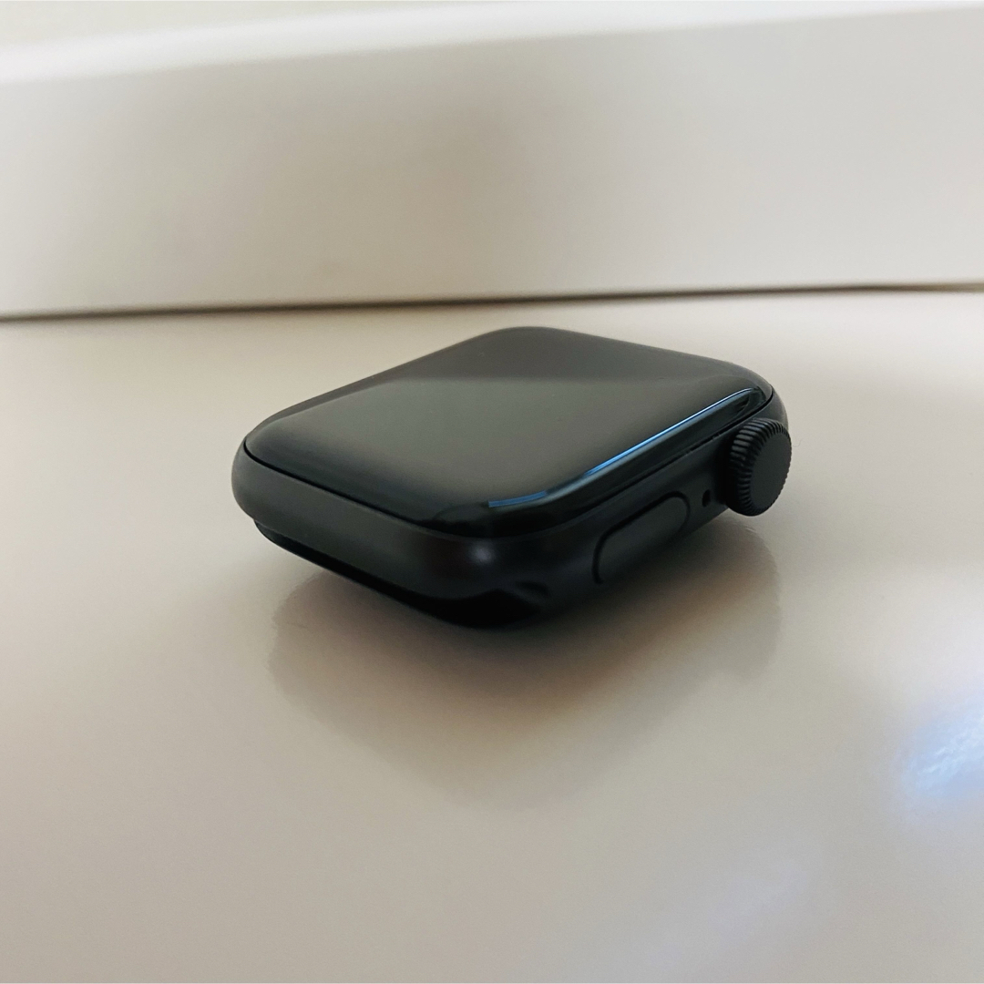 Apple Watch SE 第1世代 40mm GPSモデル おまけ付⭐️