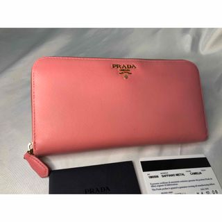 プラダ(PRADA)の超美品　PRADA プラダ 長財布 ラウンドファスナー CAMELIA(財布)