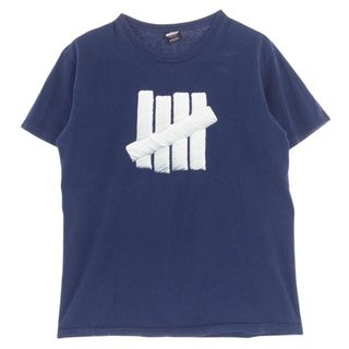 アンディフィーテッド(UNDEFEATED)のUNDEFEATED アンディフィーテッド Ｔシャツ ロゴプリント クルーネック 半袖 Tシャツ ネイビー ネイビー系 L【中古】(シャツ)