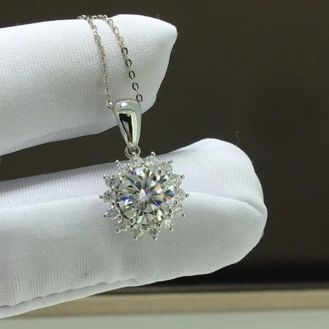 newカラー】2.0ct ハートモアサナイト ネックレス k18の通販 by Rui