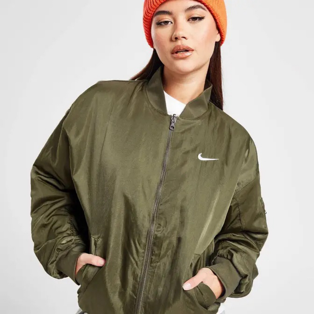 NIKE - M 新品 ナイキ リバーシブル バーシティ ボンバー