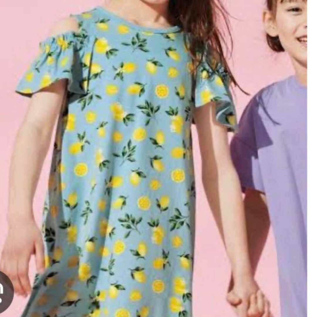 GU(ジーユー)の"美品" GU 　肩だしワンピース　レモン　 130cm キッズ/ベビー/マタニティのキッズ服女の子用(90cm~)(ワンピース)の商品写真