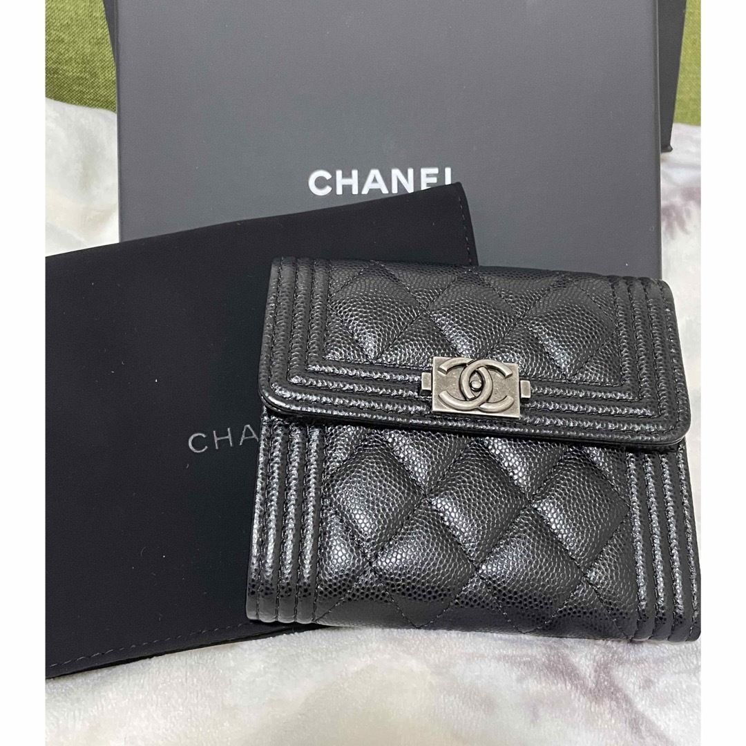 CHANEL(シャネル)の【新品未使用】 CHANEL/シャネル 2つ折り財布 レディースのファッション小物(財布)の商品写真