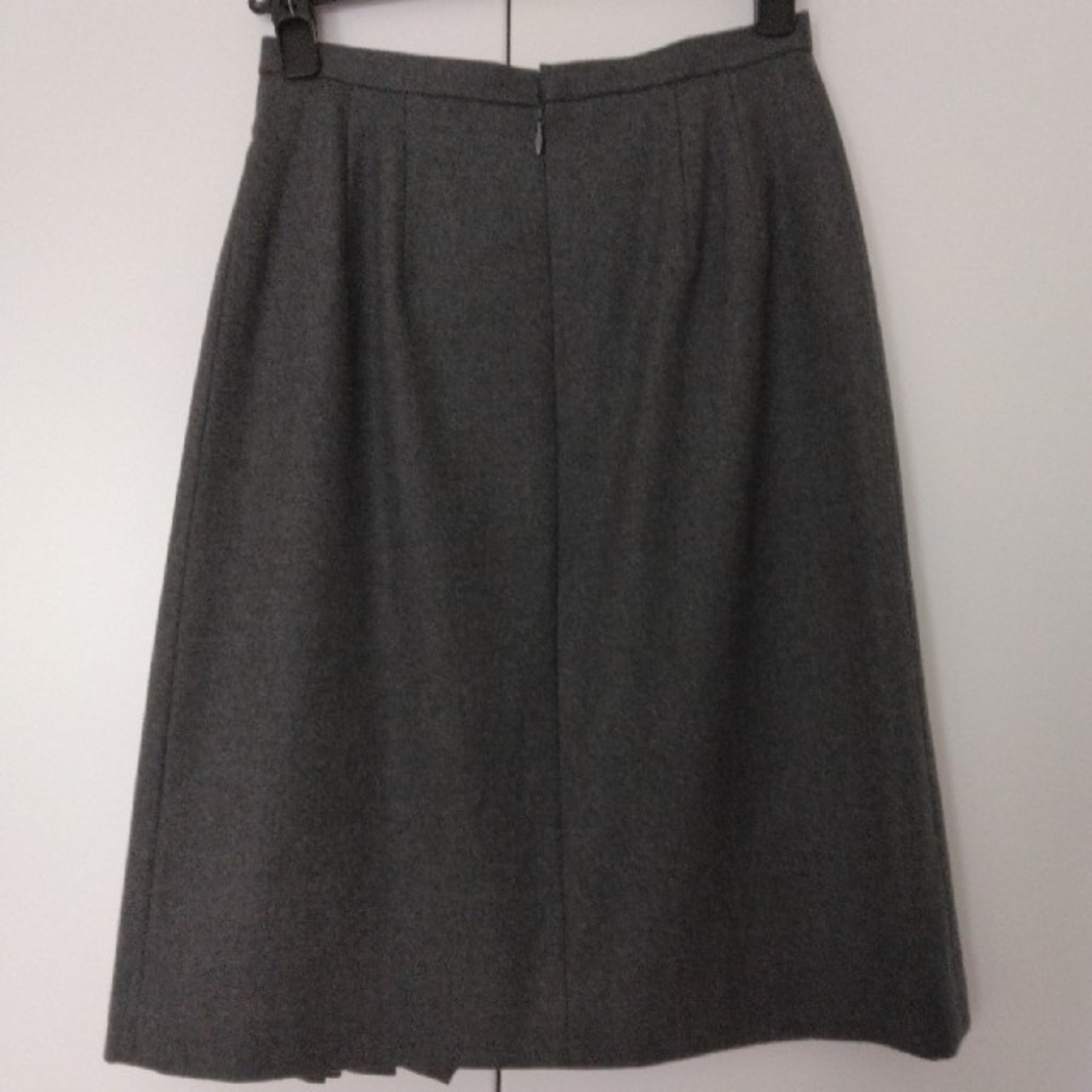 ANNE KLEIN(アンクライン)のスカート  ANNE KLEIN II   アンクライン  日本製 レディースのスカート(ひざ丈スカート)の商品写真