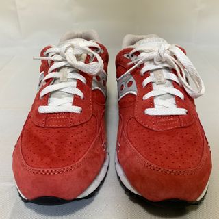 サッカニー(SAUCONY)のサッカニー Saucony スニーカー US9 赤 新品 海外品(スニーカー)