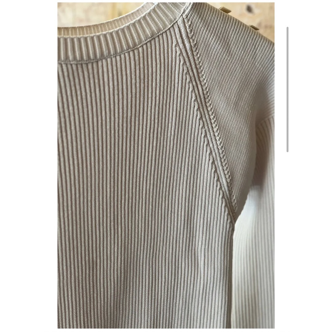 EDIT.FOR LULU(エディットフォールル)のmeer. SHOULDER RIBBON RIB KNIT TOP /CRM レディースのトップス(ニット/セーター)の商品写真