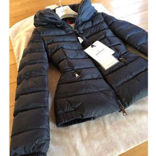 モンクレール(MONCLER)のMONCLER  美品　国内正規品　ARTEMIS  ショートダウン(ダウンジャケット)