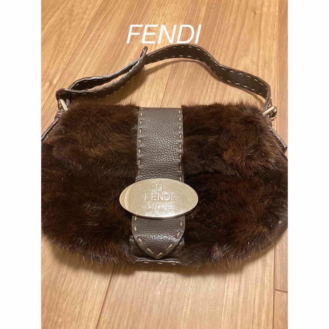 FENDI(フェンディ)の【FENDI フェンディ 】冬 ファー セレリア ハンドバッグ ショルダーバッグ レディースのバッグ(ハンドバッグ)の商品写真