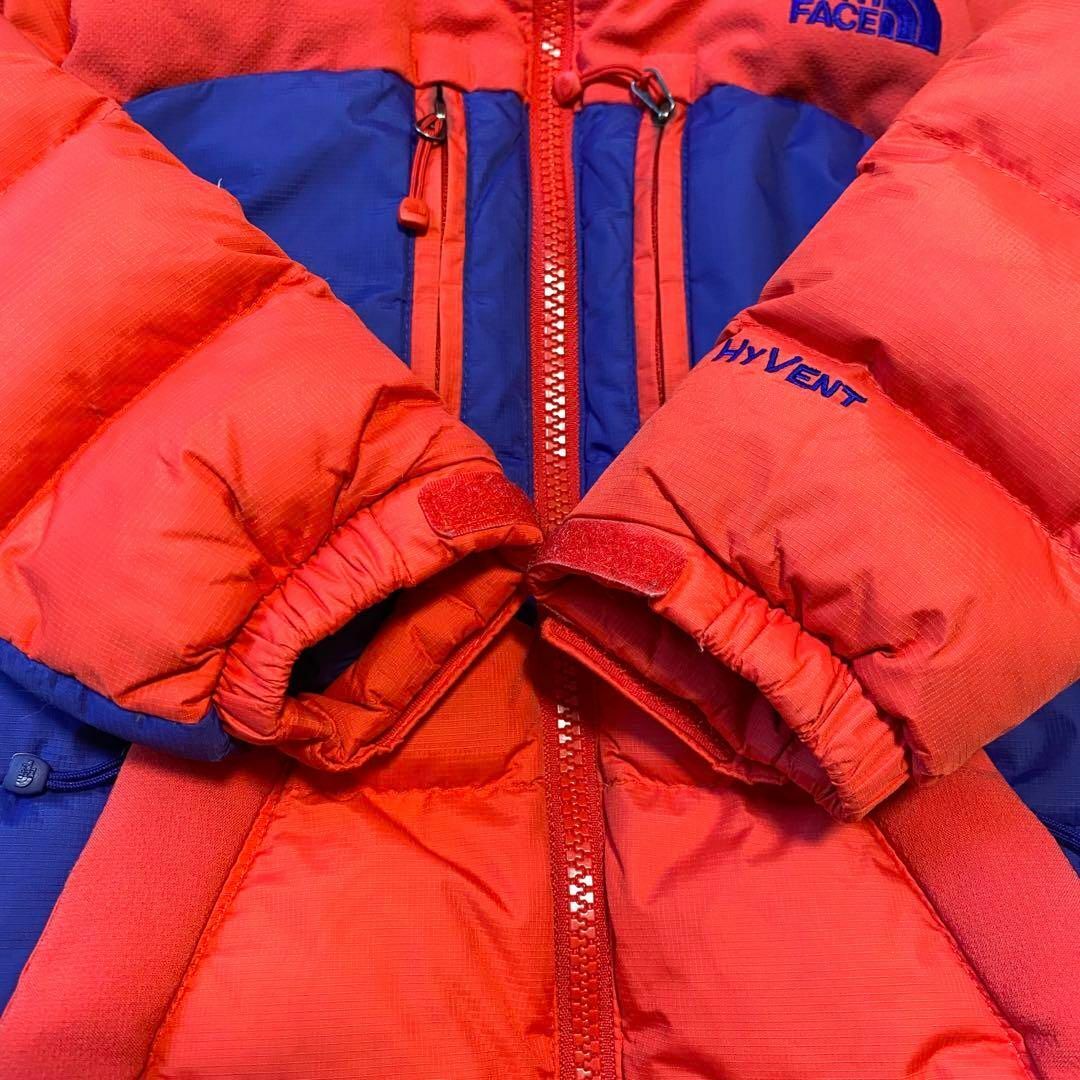 THE NORTH FACE(ザノースフェイス)の【美品】ノースフェイス ダウン キッズ ベビー 105 オレンジ ブルー キッズ/ベビー/マタニティのキッズ服男の子用(90cm~)(ジャケット/上着)の商品写真