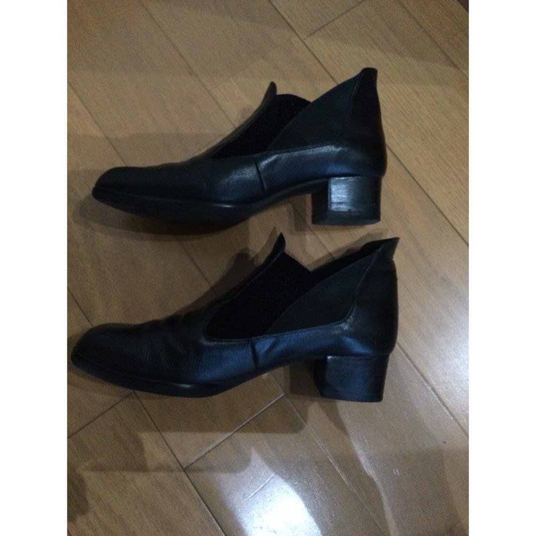 Venus by HARUSHO  ショートブーツ　22.5cm レディースの靴/シューズ(ブーツ)の商品写真