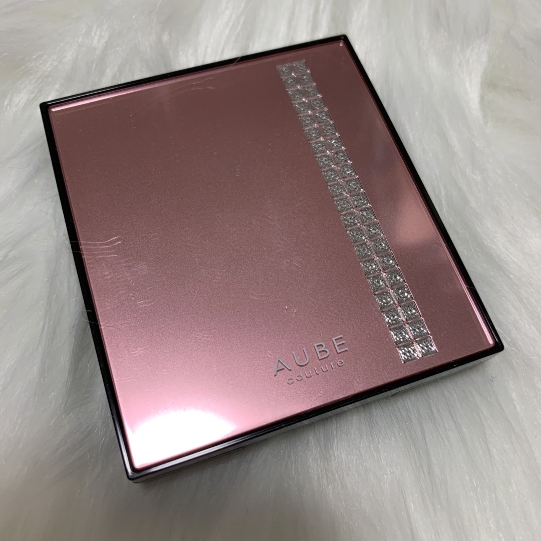 AUBE couture(オーブクチュール)のオーヴクチュール　デザイニングインプレッションアイズ556 コスメ/美容のベースメイク/化粧品(アイシャドウ)の商品写真