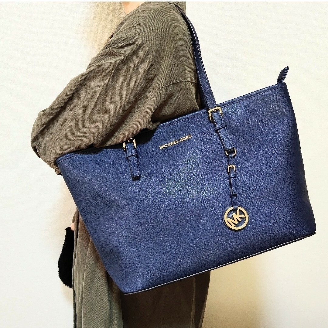 MICHAEL KORS - 【特価】MICHAEL KORS トートバッグ／ネイビーブルー(極美品)