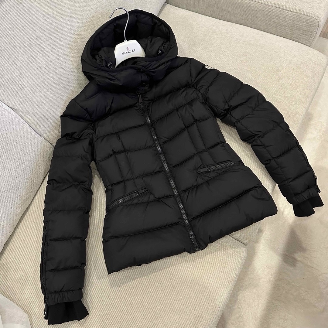 モンクレール MONCLER ベチュラ フリル ショート ブラック 3 LMONCLE