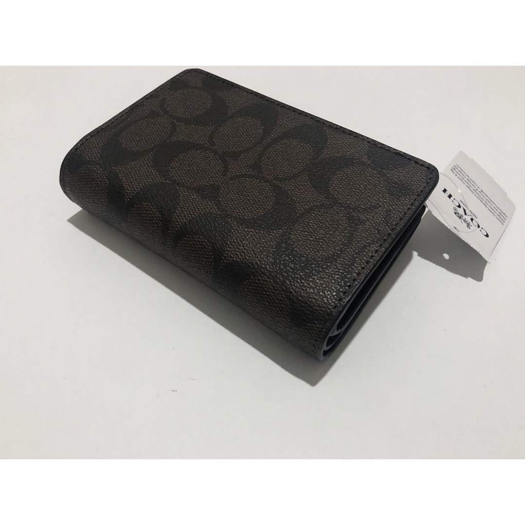 新品・未使用品 COACH 折り財布 ブラウン