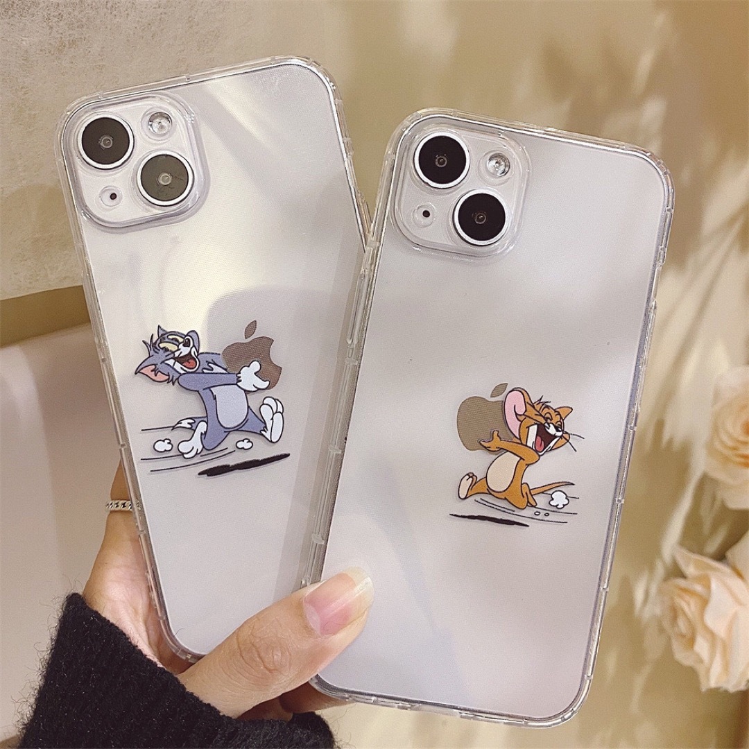 トムとジェリー　可愛い　お揃い　カップル　シンプル　iPhoneXsMaxケース スマホ/家電/カメラのスマホアクセサリー(iPhoneケース)の商品写真