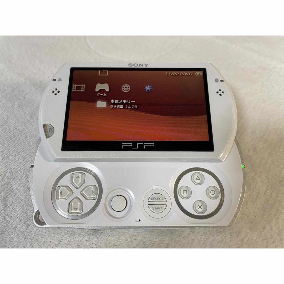 新品　未使用　PSP go PSP-N1000 パールホワイト