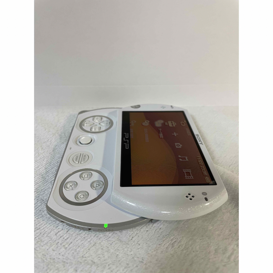 新品　未使用　PSP go PSP-N1000 パールホワイト