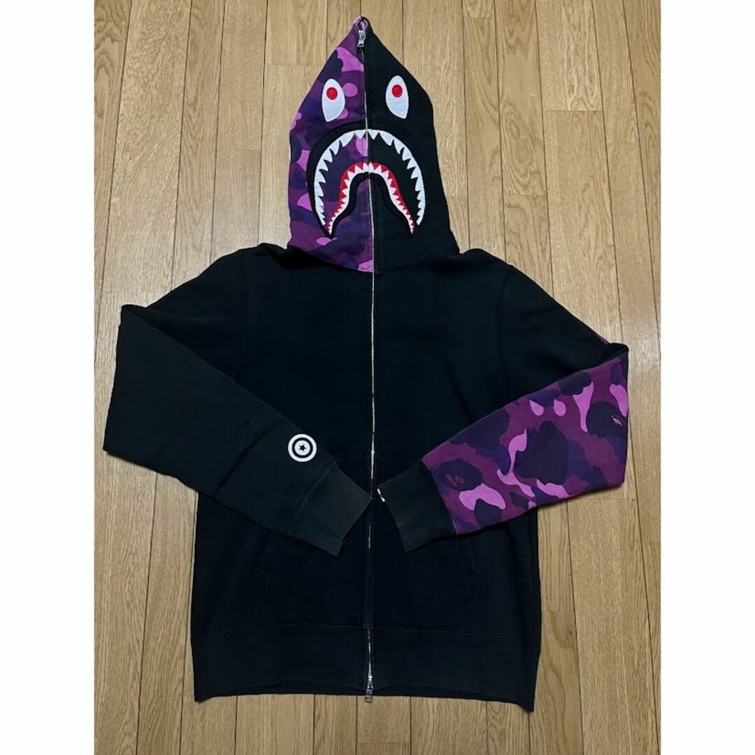 A BATHING APE シャーク　パーカー